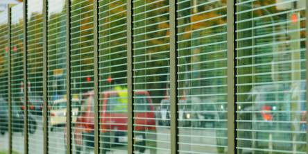 Popular Varieties of Poolside Glass Fencing