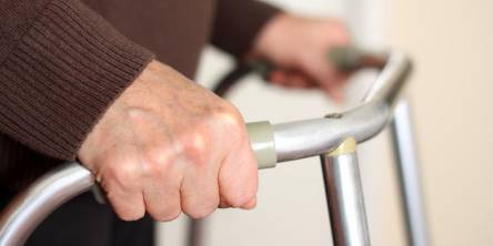 Factors to Consider When Buying Walking Frames for the Elderly